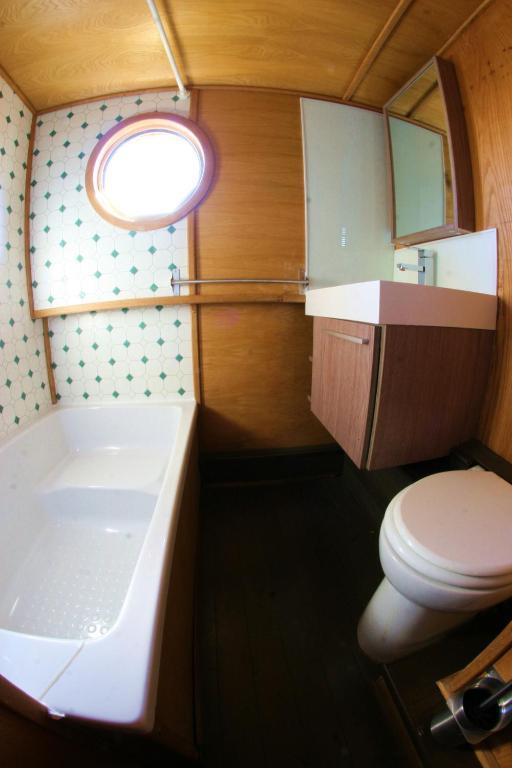 Peniche Poompui Hotel Aigues-Mortes Room photo